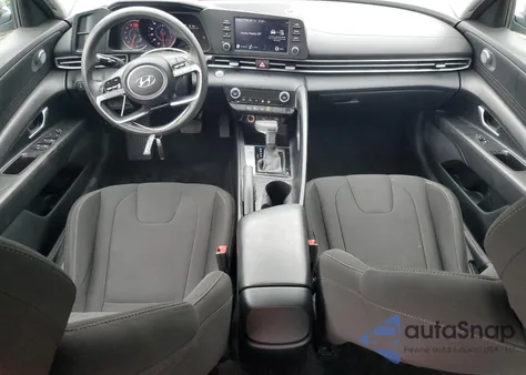 2021 Hyundai Elantra Sel z USA, uszkodzony, nr VIN 5NPLM4AG9MH037044